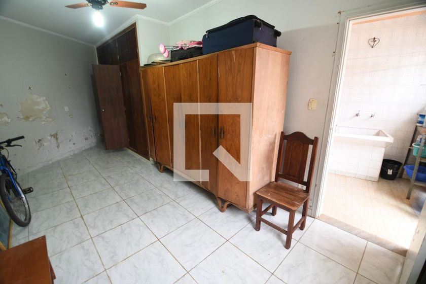 Casa à Venda - Guanabara, 3 Quartos,  198 m2 em , Campinas - sp | SoloBR