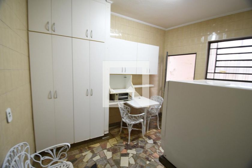 Casa à Venda - Guanabara, 3 Quartos,  198 m2 em , Campinas - sp | SoloBR