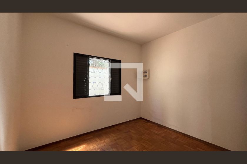 Casa à Venda - Taquaral, 2 Quartos,  300 m2 em , Campinas - sp | SoloBR