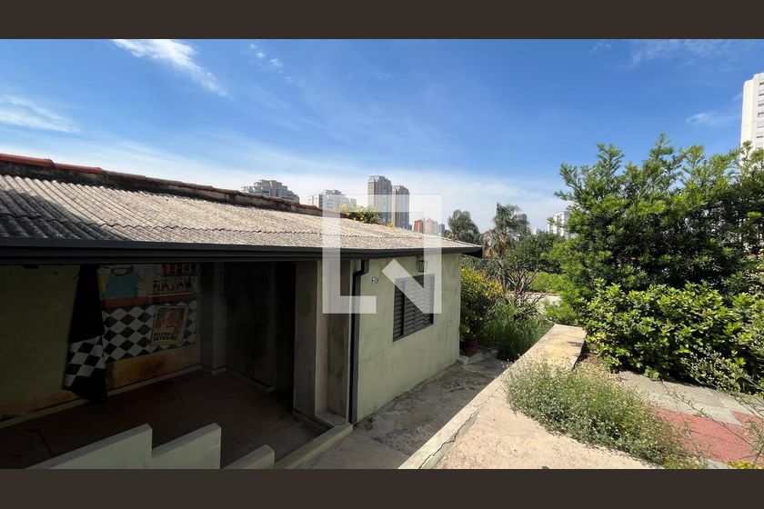 Casa à Venda - Taquaral, 2 Quartos,  300 m2 em , Campinas - sp | SoloBR