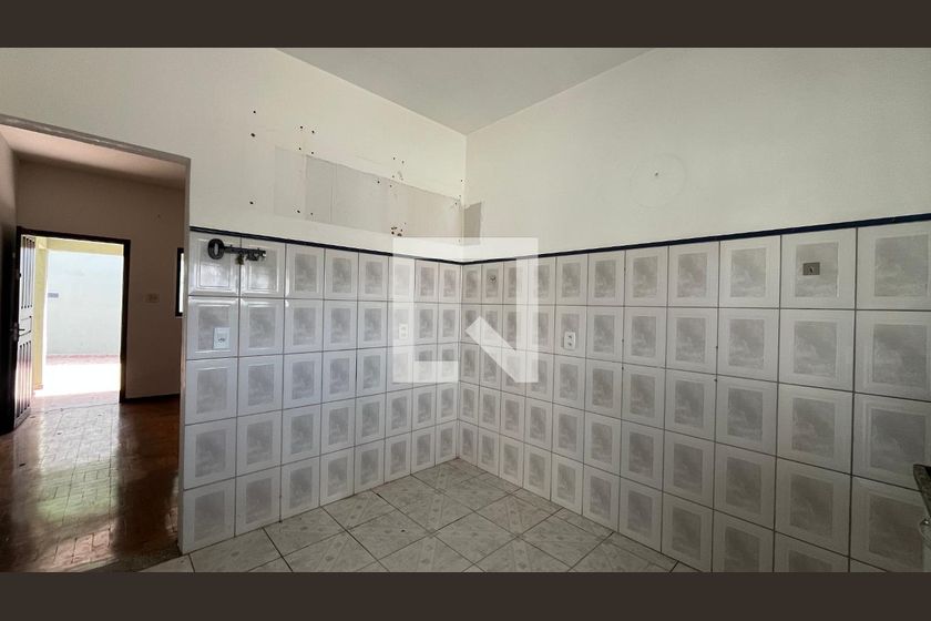Casa à Venda - Taquaral, 2 Quartos,  300 m2 em , Campinas - sp | SoloBR