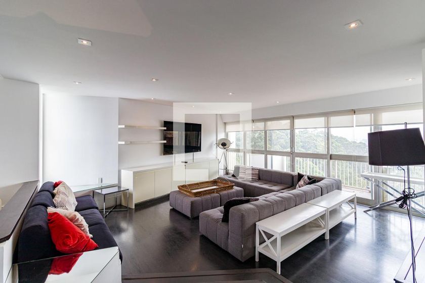 Apartamento, 3 quartos, 220 m² - Foto 1