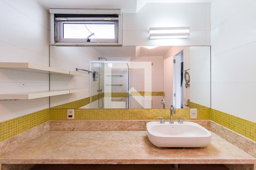 Apartamento, 3 quartos, 220 m² - Foto 42