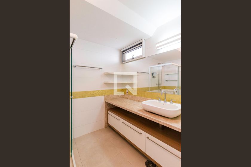 Apartamento, 3 quartos, 220 m² - Foto 40