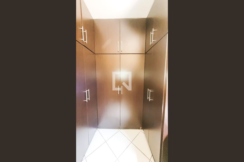 Casa à Venda - Taquaral, 2 Quartos,  170 m2 em , Campinas - sp | SoloBR