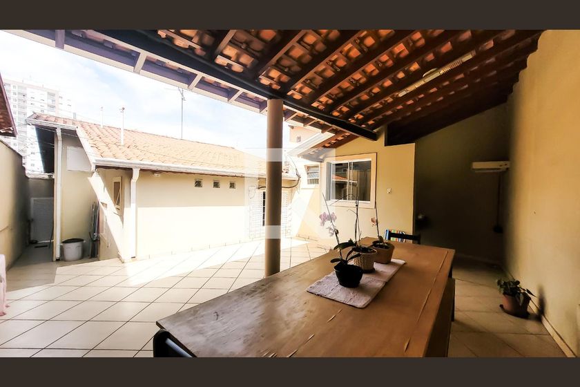 Casa à Venda - Taquaral, 2 Quartos,  170 m2 em , Campinas - sp | SoloBR