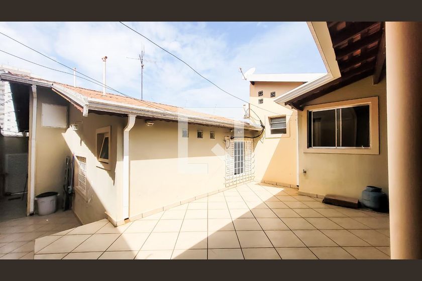 Casa à Venda - Taquaral, 2 Quartos,  170 m2 em , Campinas - sp | SoloBR