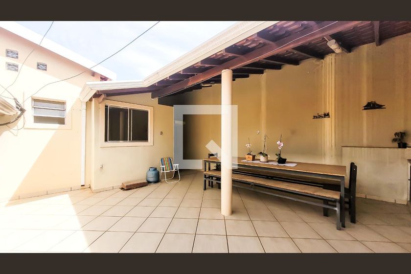 Casa à Venda - Taquaral, 2 Quartos,  170 m2 em , Campinas - sp | SoloBR