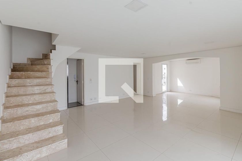 Cobertura, 3 quartos, 240 m² - Foto 1