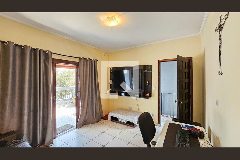Casa, 3 quartos, 246 m² - Foto 3
