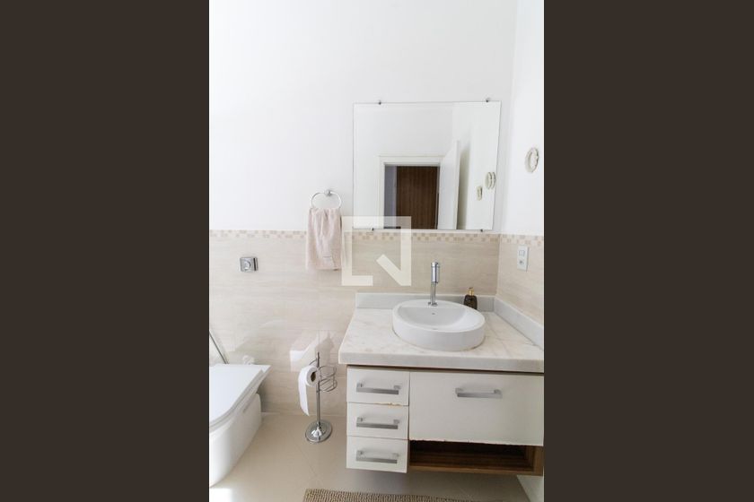 Casa à Venda - Jardim Flamboyant, 3 Quartos,  201 m2 em , Campinas - sp | SoloBR