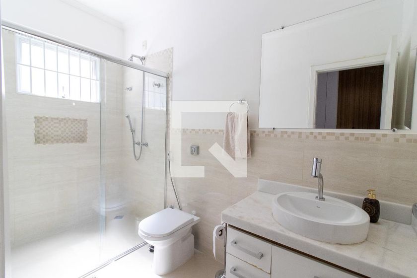 Casa à Venda - Jardim Flamboyant, 3 Quartos,  201 m2 em , Campinas - sp | SoloBR