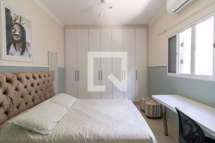 Casa à Venda - Jardim Flamboyant, 3 Quartos,  201 m2 em , Campinas - sp | SoloBR