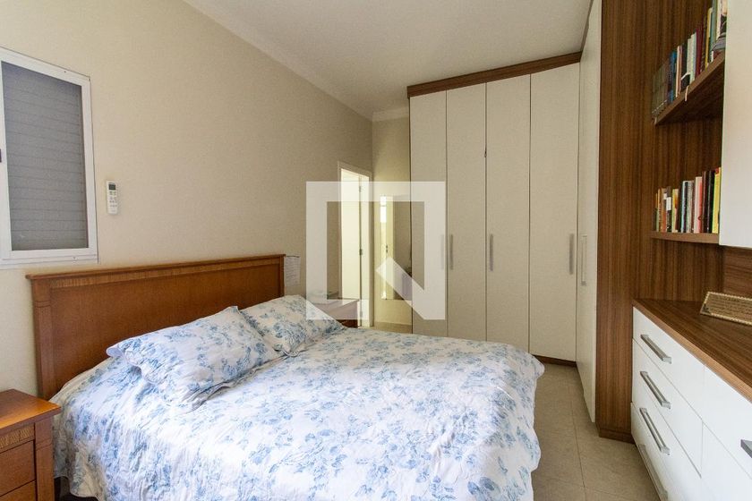 Casa à Venda - Jardim Flamboyant, 3 Quartos,  201 m2 em , Campinas - sp | SoloBR