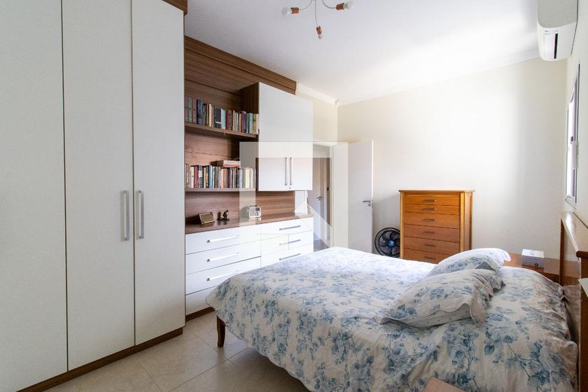 Casa à Venda - Jardim Flamboyant, 3 Quartos,  201 m2 em , Campinas - sp | SoloBR