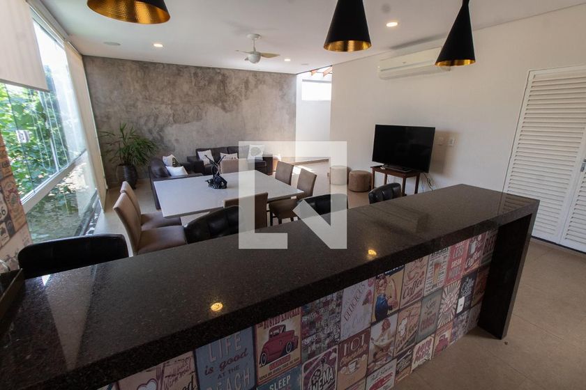 Casa à Venda - Jardim Planalto, 4 Quartos,  250 m2 em , Campinas - sp | SoloBR