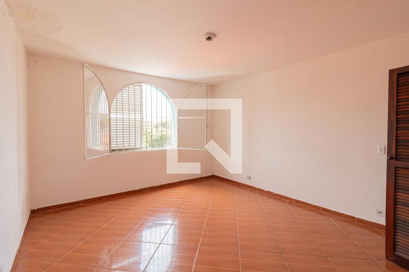 Casa, 3 quartos, 244 m² - Foto 35