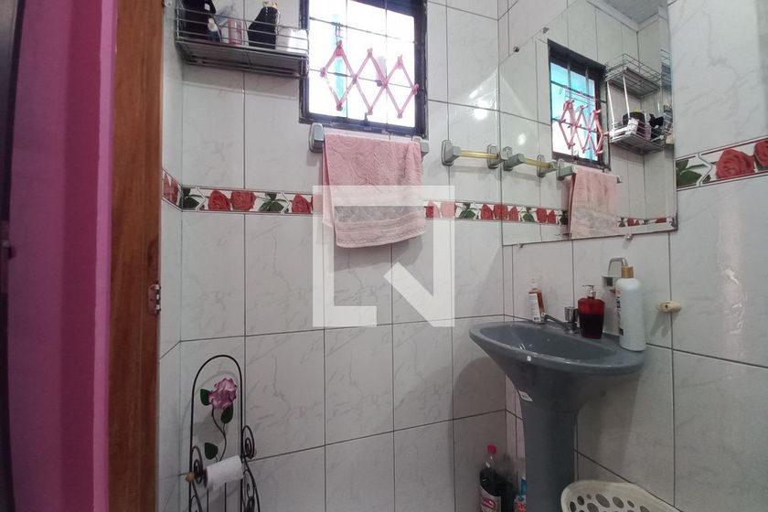 Casa à Venda - Jardim do Lago, 5 Quartos,  250 m2 em , Campinas - sp | SoloBR