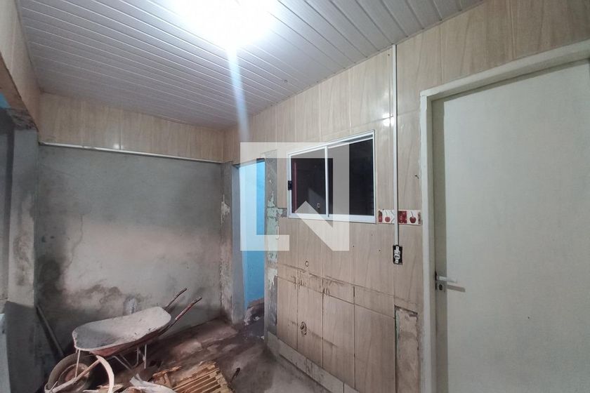 Casa à Venda - Jardim do Lago, 5 Quartos,  250 m2 em , Campinas - sp | SoloBR