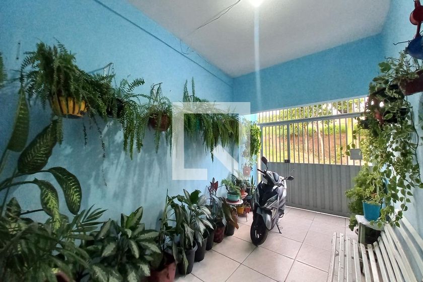 Casa à Venda - Jardim do Lago, 5 Quartos,  250 m2 em , Campinas - sp | SoloBR