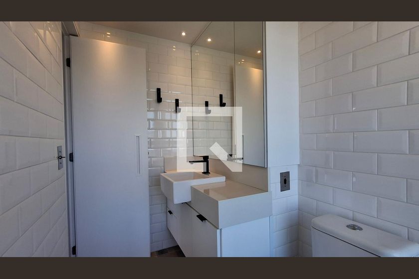 Apartamento à Venda - Cambuí, 1 Quarto,  70 m2 em , Campinas - sp | SoloBR