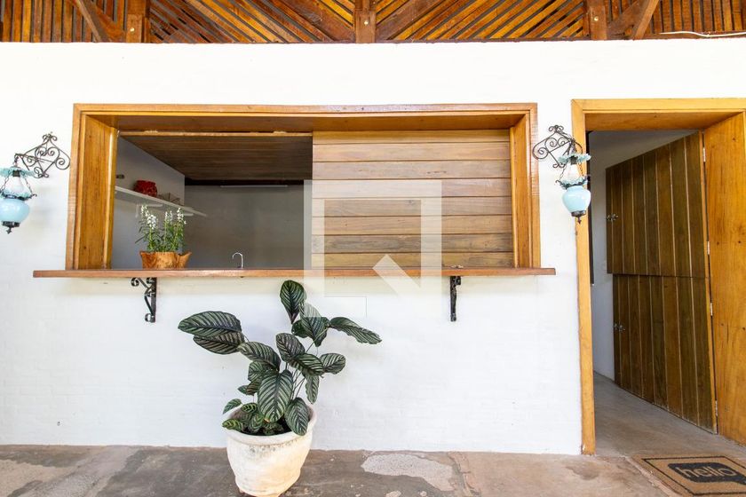 Casa à Venda - Res. Parque dos Alecrins, 1 Quarto,  250 m2 em , Campinas - sp | SoloBR