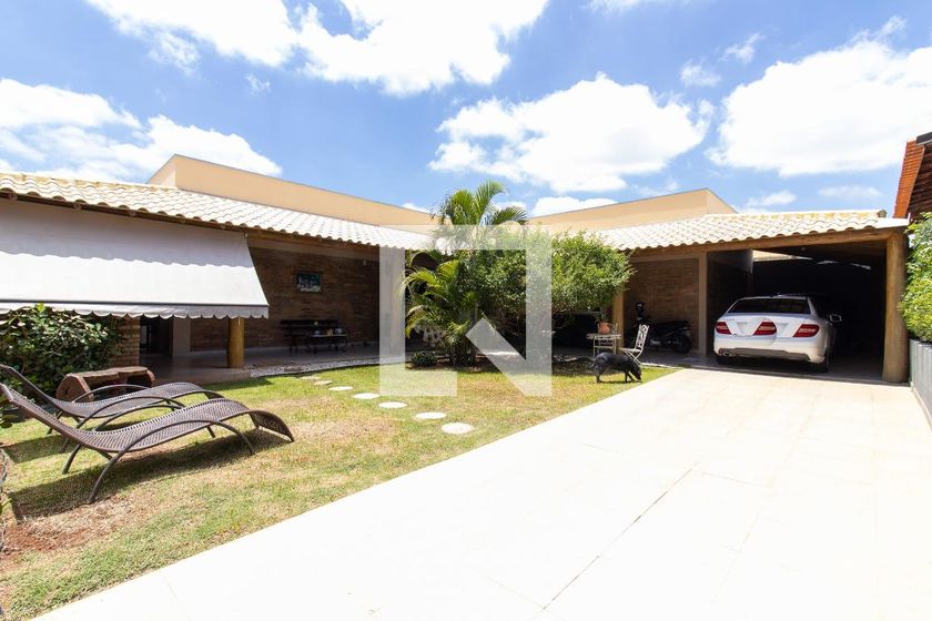 Casa à Venda - Res. Parque dos Alecrins, 2 Quartos,  200 m2 em , Campinas - sp | SoloBR