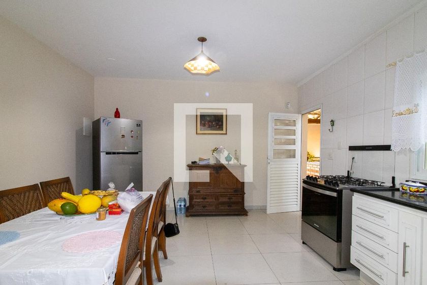 Casa à Venda - Res. Parque dos Alecrins, 2 Quartos,  200 m2 em , Campinas - sp | SoloBR