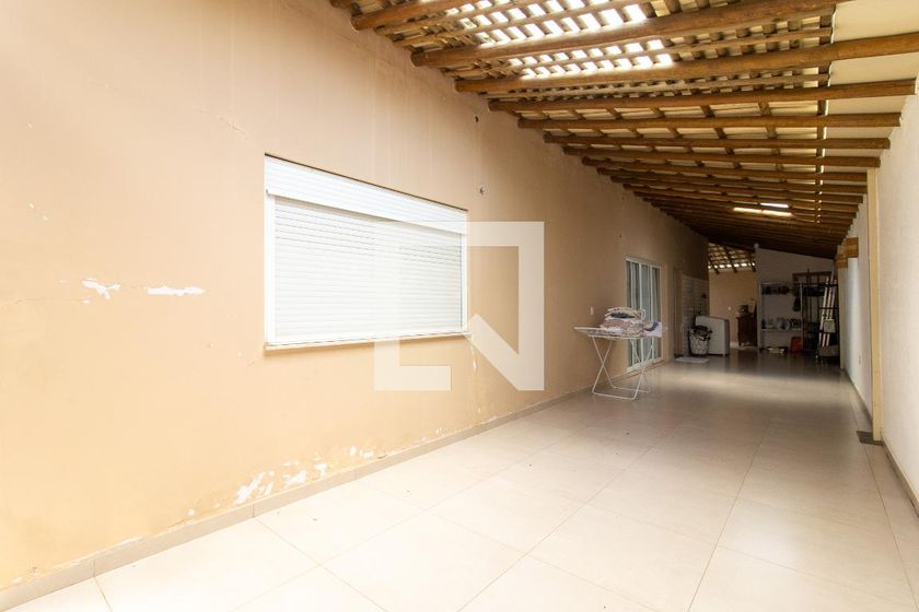 Casa à Venda - Res. Parque dos Alecrins, 2 Quartos,  200 m2 em , Campinas - sp | SoloBR