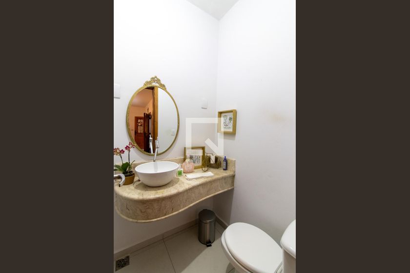 Casa à Venda - Res. Parque dos Alecrins, 2 Quartos,  200 m2 em , Campinas - sp | SoloBR