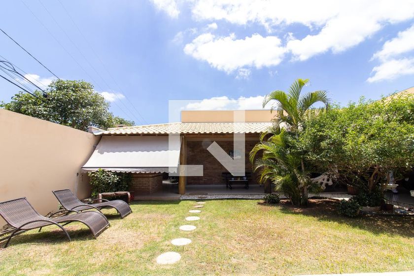Casa à Venda - Res. Parque dos Alecrins, 2 Quartos,  200 m2 em , Campinas - sp | SoloBR