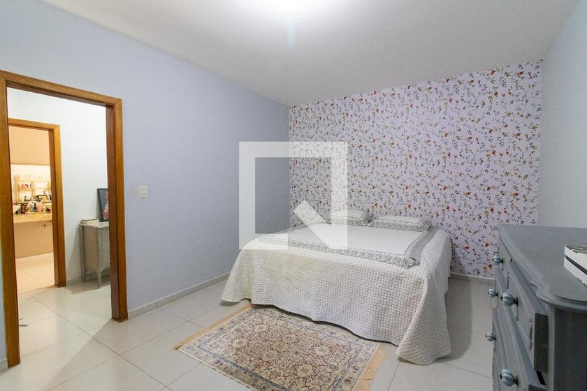 Casa à Venda - Res. Parque dos Alecrins, 2 Quartos,  200 m2 em , Campinas - sp | SoloBR