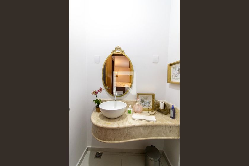 Casa à Venda - Res. Parque dos Alecrins, 2 Quartos,  200 m2 em , Campinas - sp | SoloBR