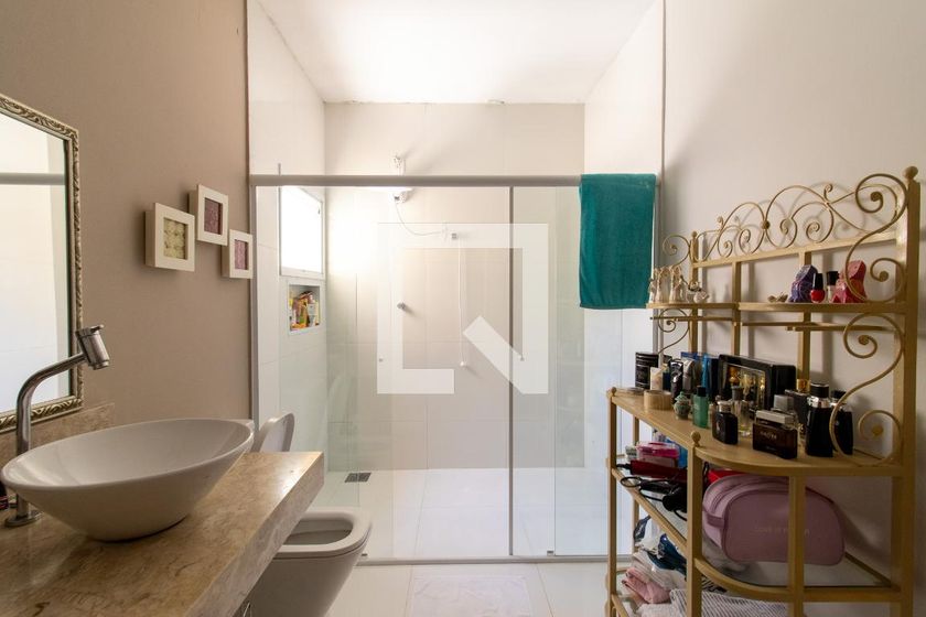 Casa à Venda - Res. Parque dos Alecrins, 2 Quartos,  200 m2 em , Campinas - sp | SoloBR