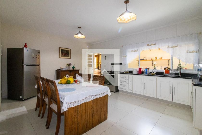 Casa à Venda - Res. Parque dos Alecrins, 2 Quartos,  200 m2 em , Campinas - sp | SoloBR