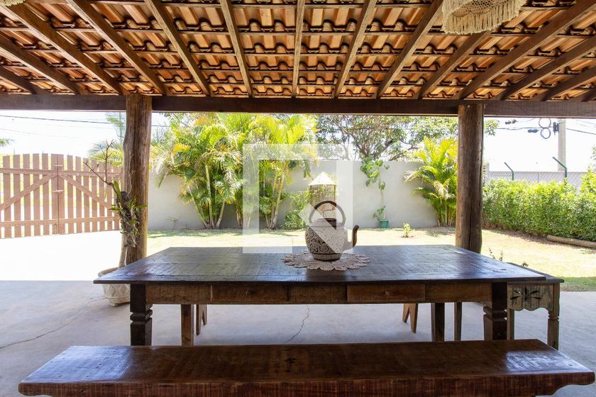 Casa à Venda - Res. Parque dos Alecrins, 3 Quartos,  250 m2 em , Campinas - sp | SoloBR