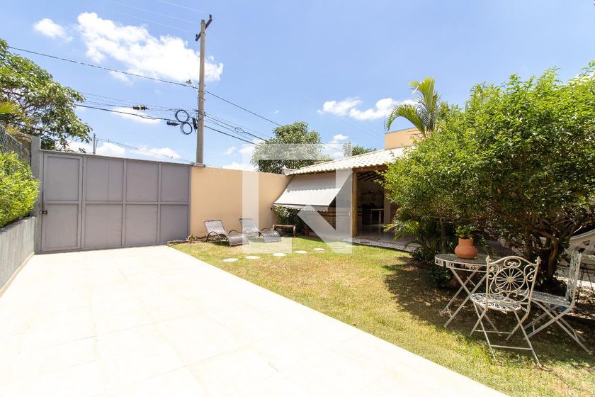 Casa à Venda - Res. Parque dos Alecrins, 3 Quartos,  250 m2 em , Campinas - sp | SoloBR