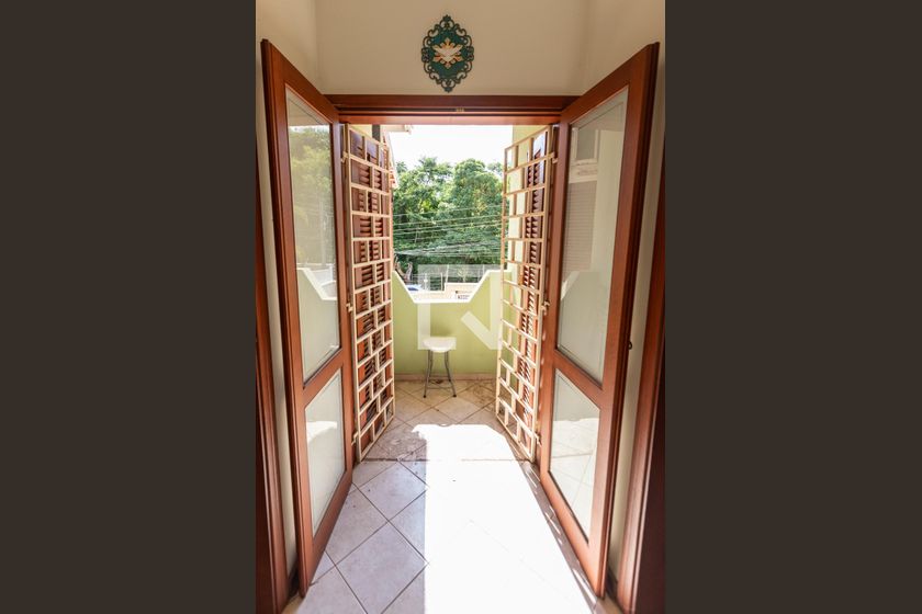Casa à Venda - Mansões Santo Antônio, 4 Quartos,  350 m2 em , Campinas - sp | SoloBR
