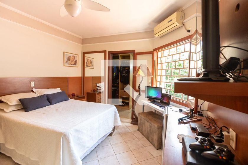 Casa à Venda - Mansões Santo Antônio, 4 Quartos,  350 m2 em , Campinas - sp | SoloBR