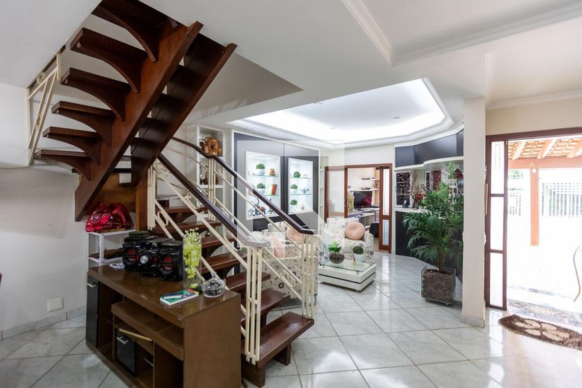 Casa à Venda - Mansões Santo Antônio, 4 Quartos,  350 m2 em , Campinas - sp | SoloBR