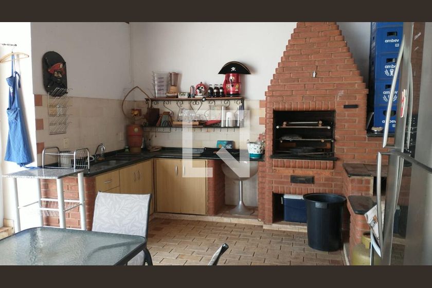 Casa à Venda - Mansões Santo Antônio, 4 Quartos,  350 m2 em , Campinas - sp | SoloBR