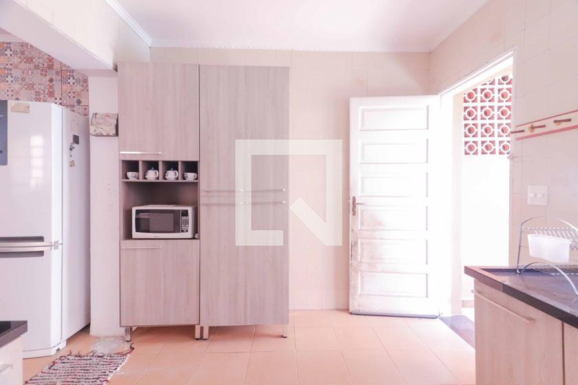 Casa, 4 quartos, 200 m² - Foto 31