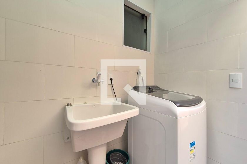 Casa à Venda - Parque Prado, 4 Quartos,  190 m2 em , Campinas - sp | SoloBR