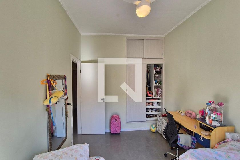 Casa à Venda - Parque Prado, 4 Quartos,  190 m2 em , Campinas - sp | SoloBR