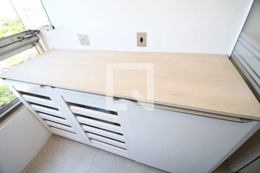 Apartamento à Venda - Cambuí, 1 Quarto,  70 m2 em , Campinas - sp | SoloBR
