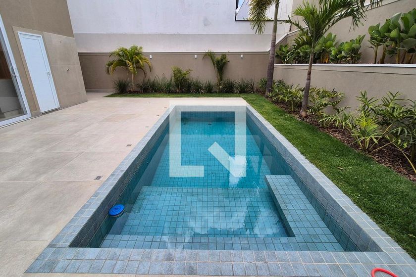 Casa à Venda - Swiss Park, 3 Quartos,  249 m2 em , Campinas - sp | SoloBR