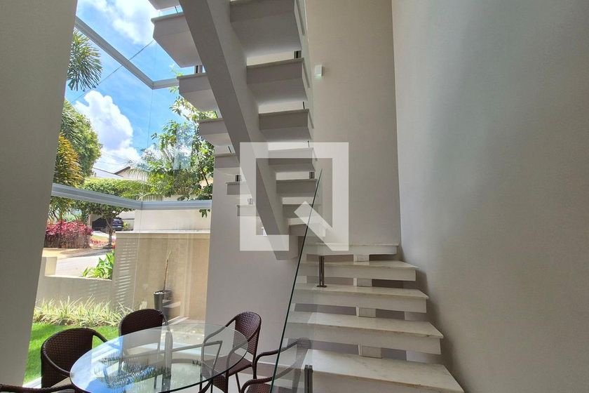 Casa à Venda - Swiss Park, 3 Quartos,  249 m2 em , Campinas - sp | SoloBR