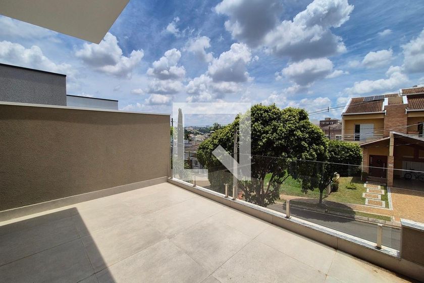 Casa à Venda - Swiss Park, 3 Quartos,  249 m2 em , Campinas - sp | SoloBR