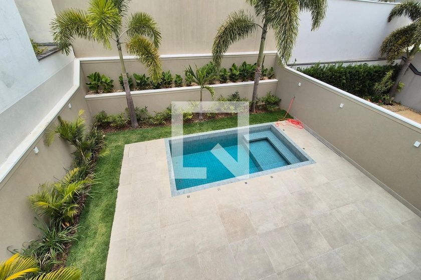 Casa à Venda - Swiss Park, 3 Quartos,  249 m2 em , Campinas - sp | SoloBR