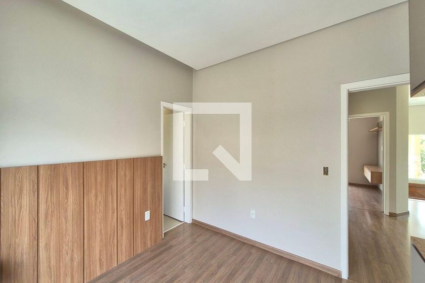 Casa à Venda - Swiss Park, 3 Quartos,  249 m2 em , Campinas - sp | SoloBR